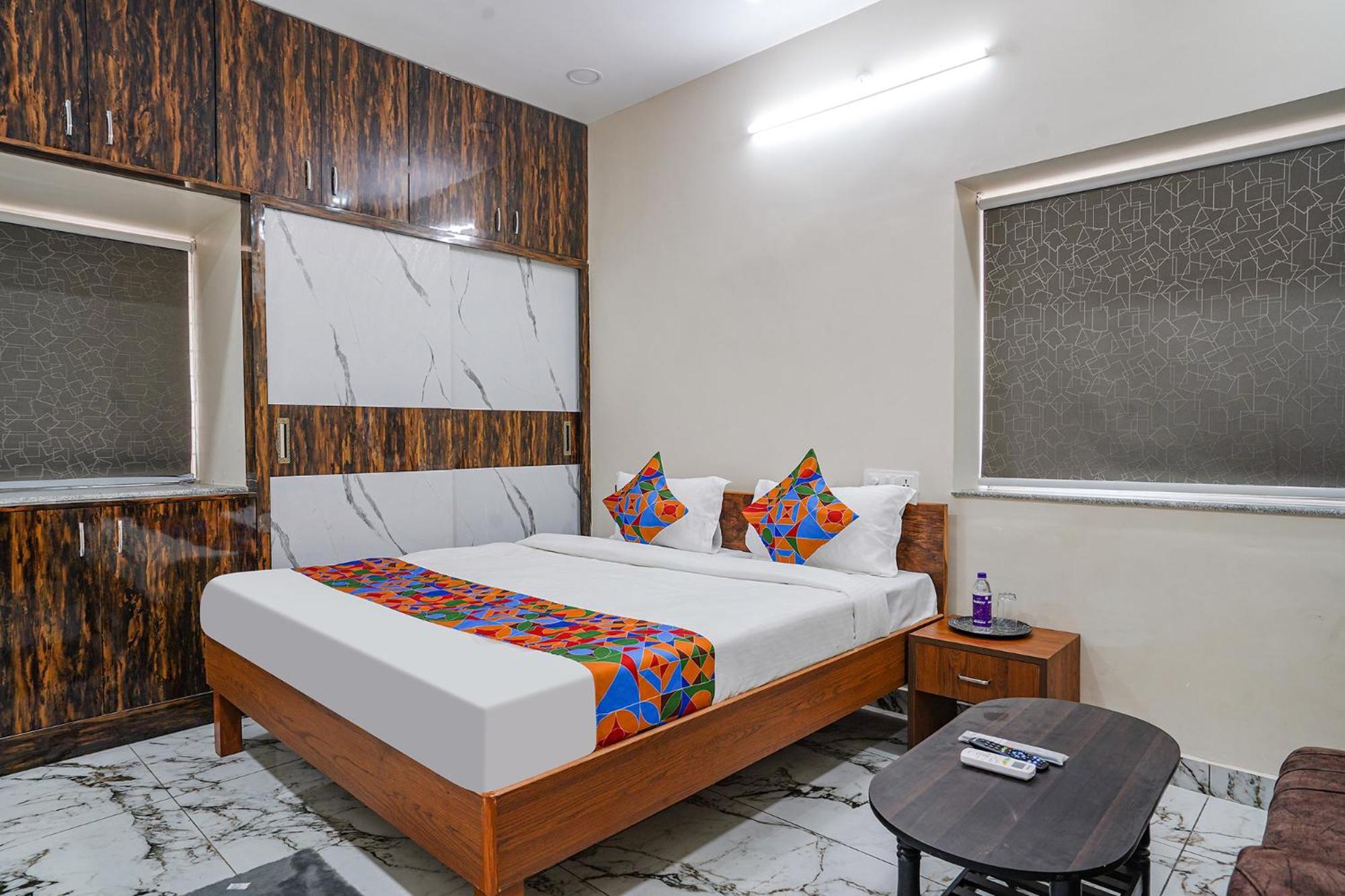 Fabhotel Perams Grand Inn - Hitech City Hyderabad Exteriör bild