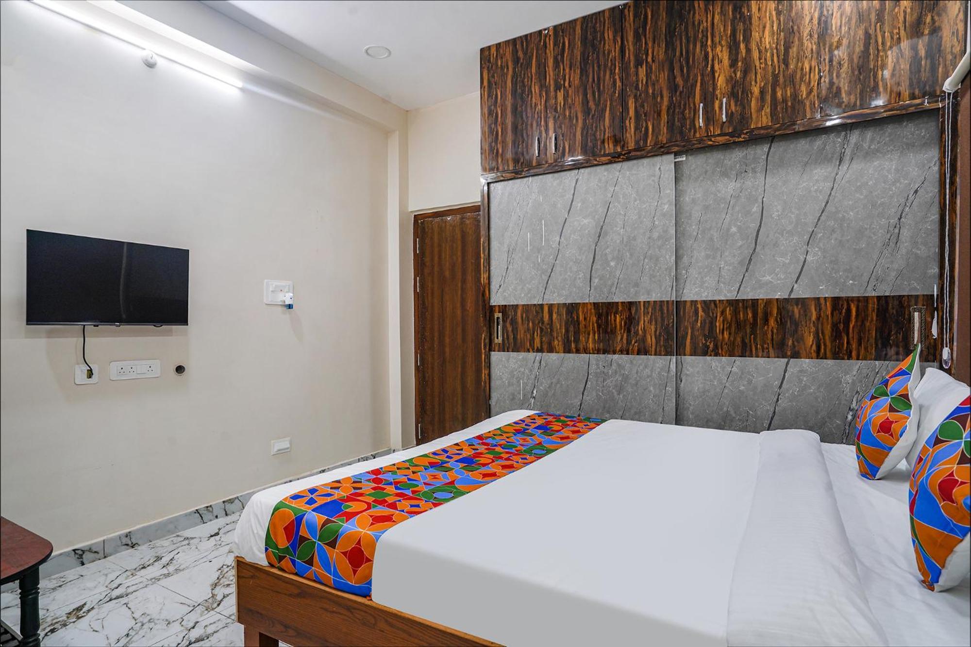 Fabhotel Perams Grand Inn - Hitech City Hyderabad Exteriör bild