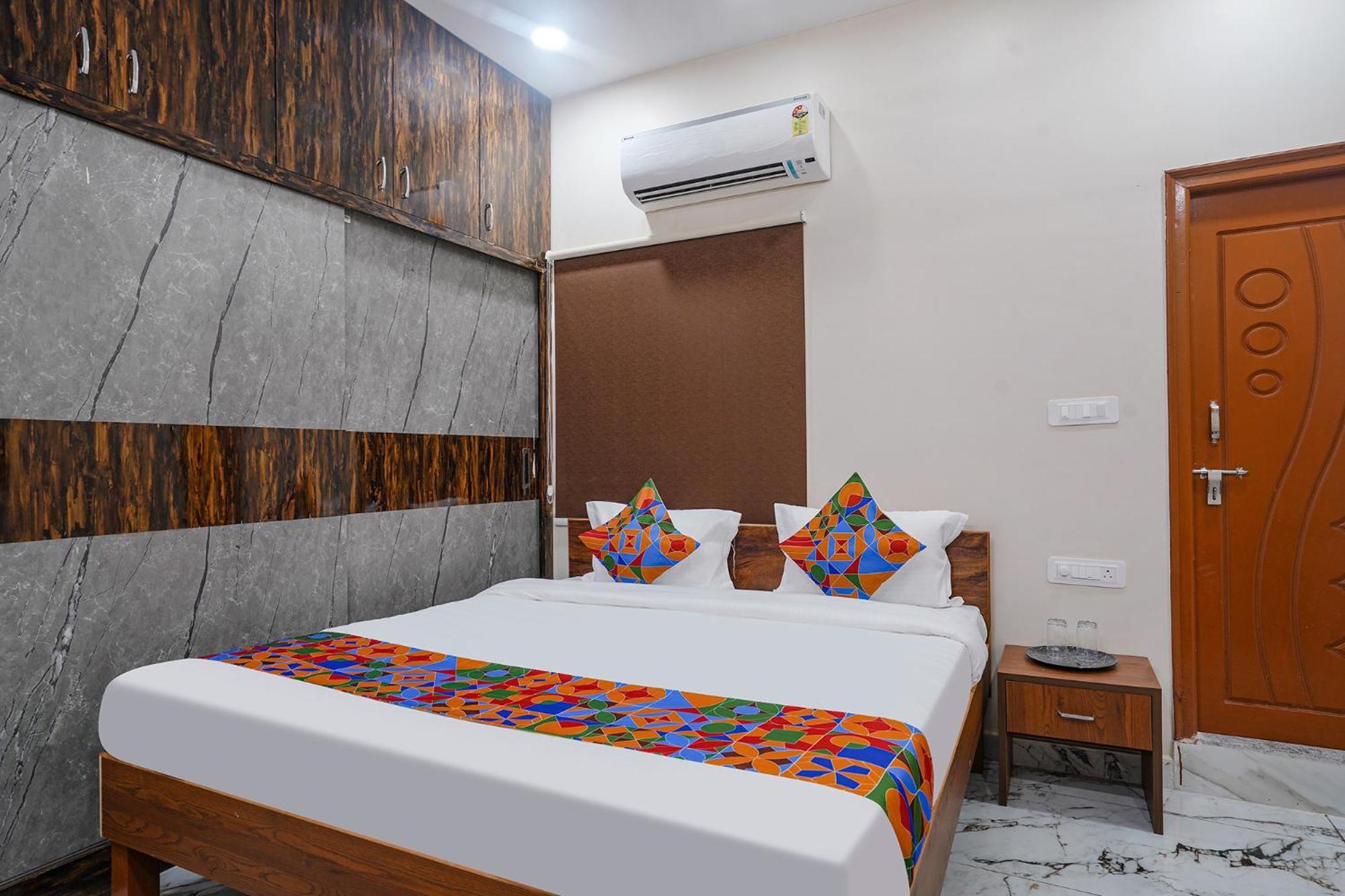 Fabhotel Perams Grand Inn - Hitech City Hyderabad Exteriör bild