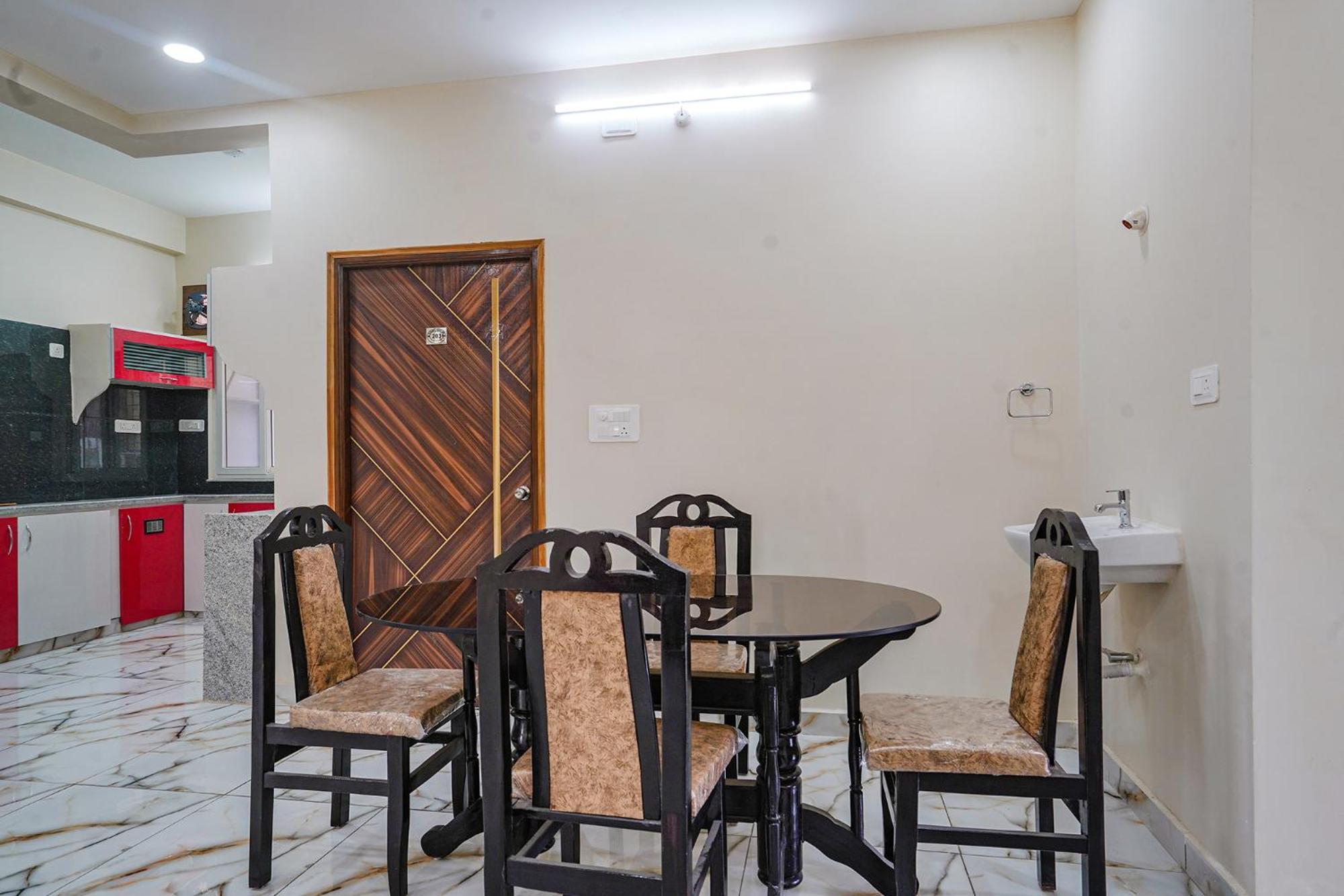 Fabhotel Perams Grand Inn - Hitech City Hyderabad Exteriör bild